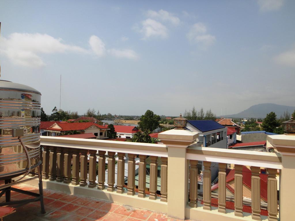 Borey Vatanac Guesthouse Kampot Extérieur photo