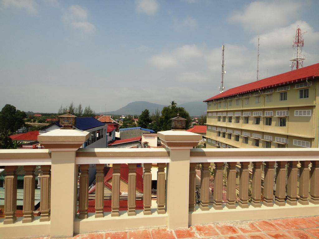Borey Vatanac Guesthouse Kampot Extérieur photo