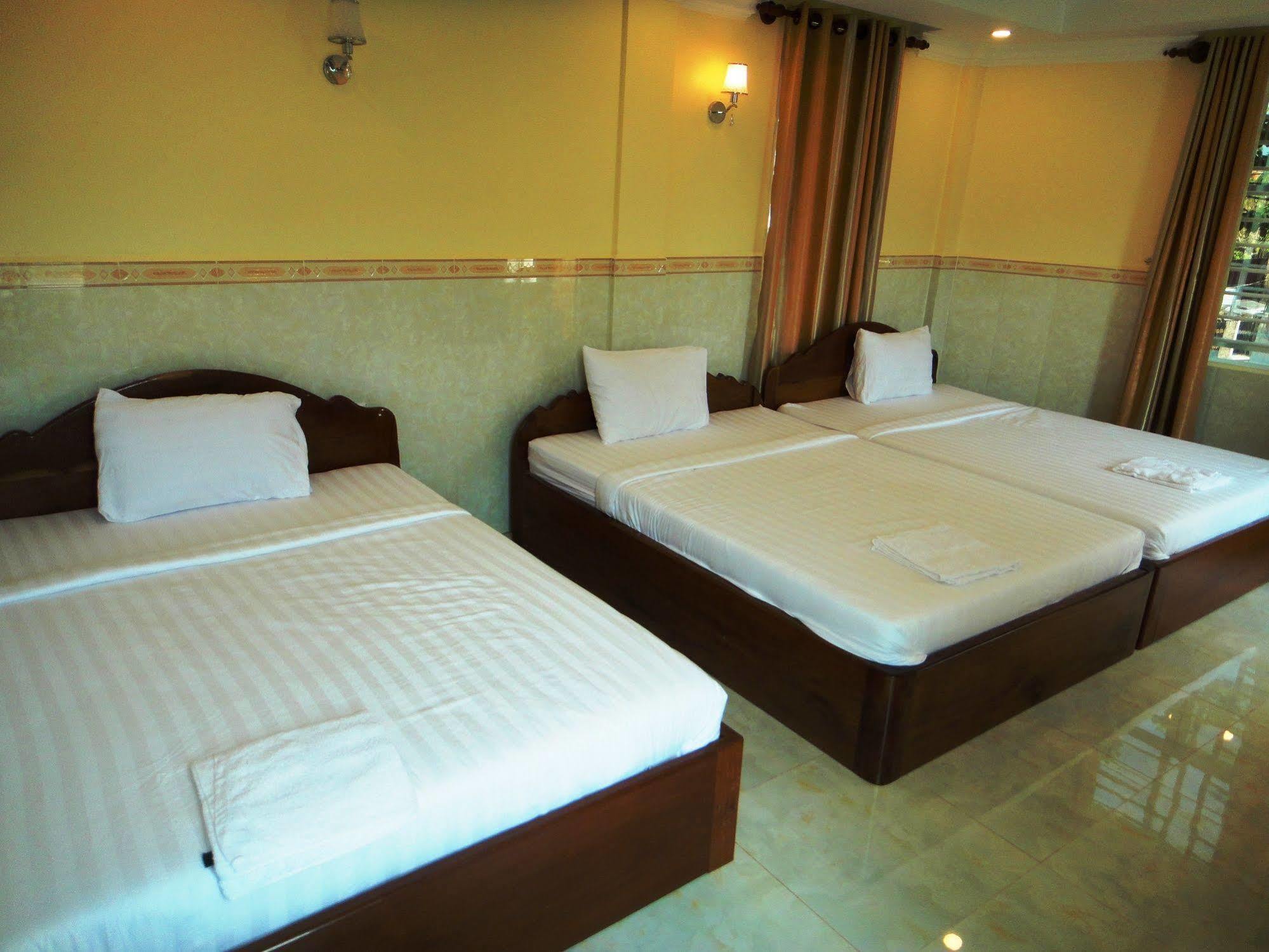 Borey Vatanac Guesthouse Kampot Extérieur photo